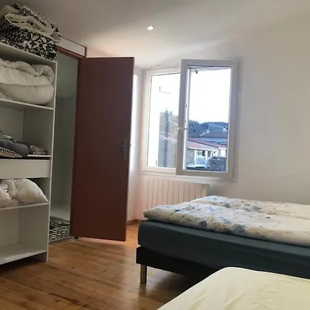 公寓 Proche De L'allier Avec Terrasse Dallet